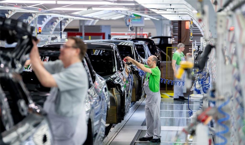 Die Stimmung in der deutschen Autoindustrie steigt weiter. (Archivbild)