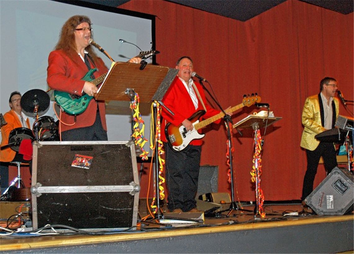 Einen Hit nach dem anderen serviert