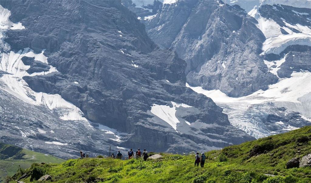 Die Studentin verunglückte beim Wandern in den Schweizer Alpen tödlich. (Symbolbild)