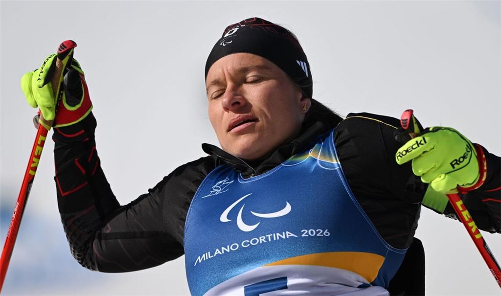 Die Stuttgarterin Anja Wicker gewann am Freitag bereits ihre dritte Medaille bei den Paralympics in Italien.