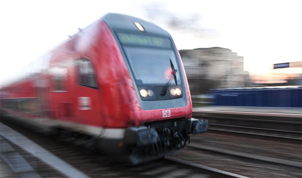 Die Südbahn ist wieder komplett freigegeben worden (Symbolbild).