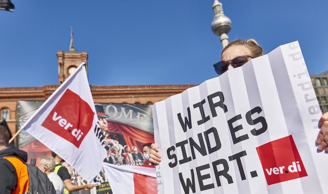Die TVöD-Tariferhöhungen liegen vorerst auf Eis.