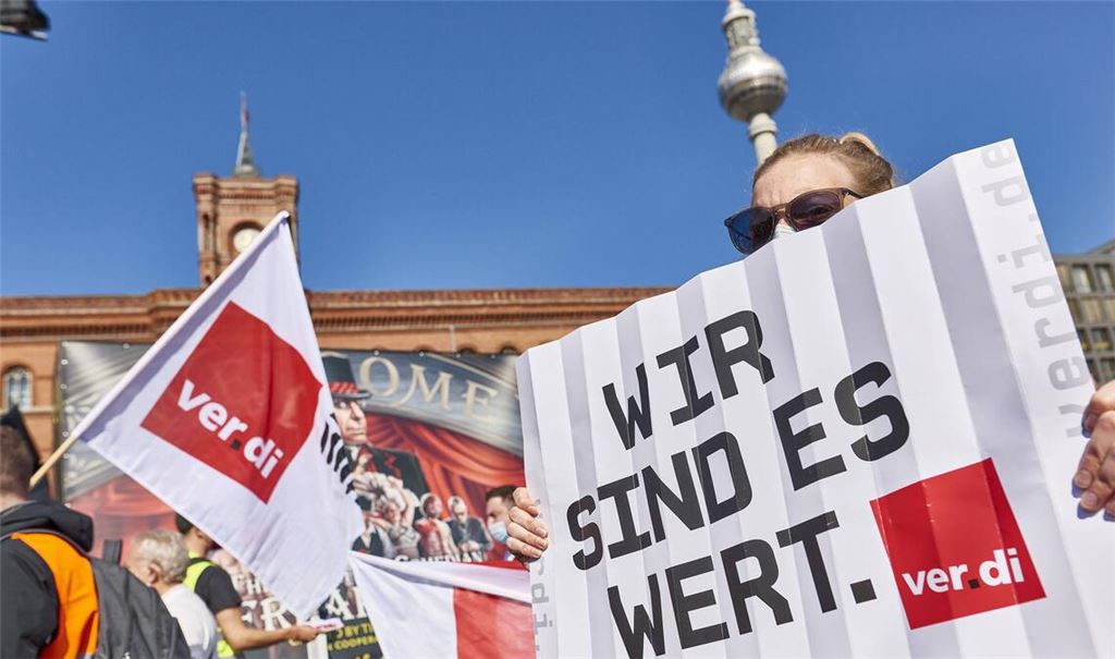 Die TVöD-Tariferhöhungen liegen vorerst auf Eis.