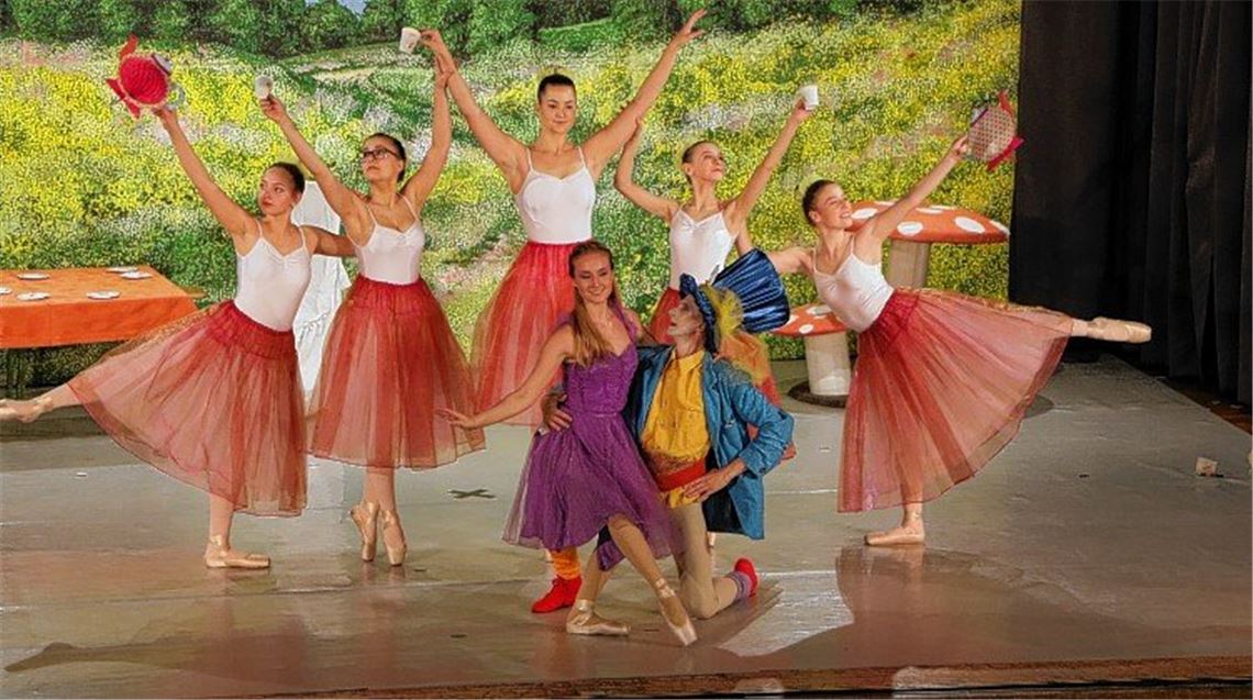 Anmutig durchs Wunderland