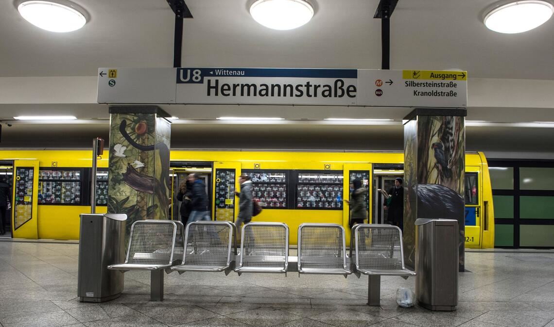 Die Tat ereignete sich am S-Bahnhof Hermannstraße in Berlin. (Archivbild)