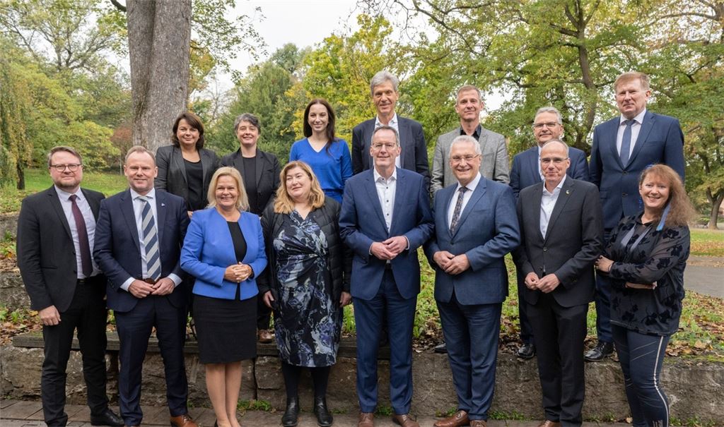 Die Teilnehmer der Sportministerkonferenz (SMK) in Mainz.