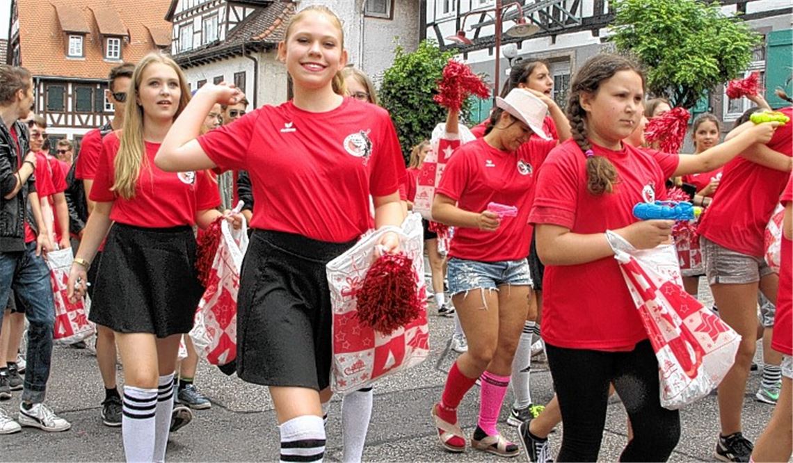 Ein ganzes Dorf feiert gemeinsam