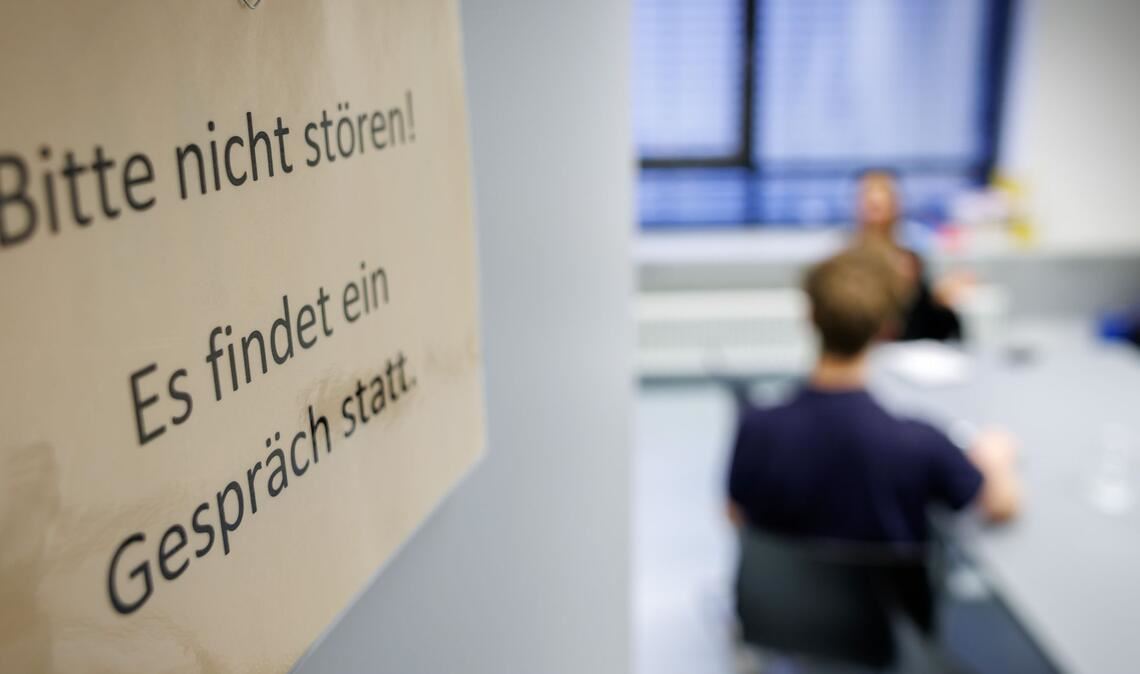 Die Therapie von Jonas ging über drei Monate, sie bestand aus Einzelgesprächen und später einer wöchentlichen Gruppentherapie.