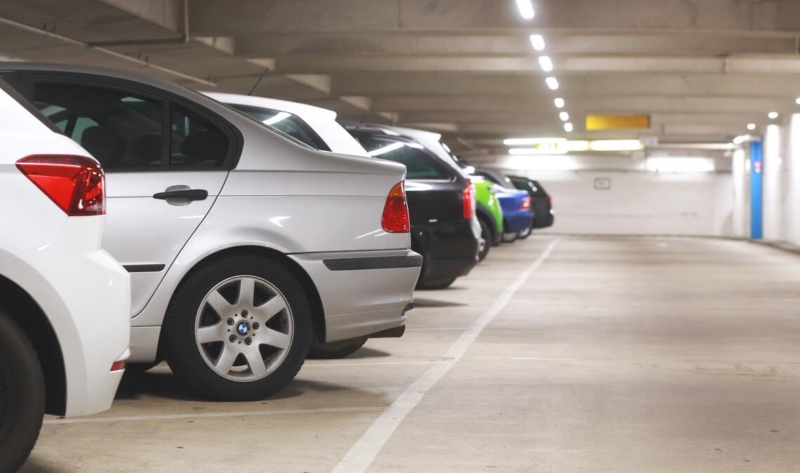 Die Tiefgarage Stadtmitte, heißt es in einer Mitteilung der Stadtverwaltung nach einer internen Klausurtagung des Gemeinderats am Wochenende, sei „aufgrund von Korrosion und Betonschäden nicht für einen längeren Zeitraum weiter nutzbar“. Foto: Schüller