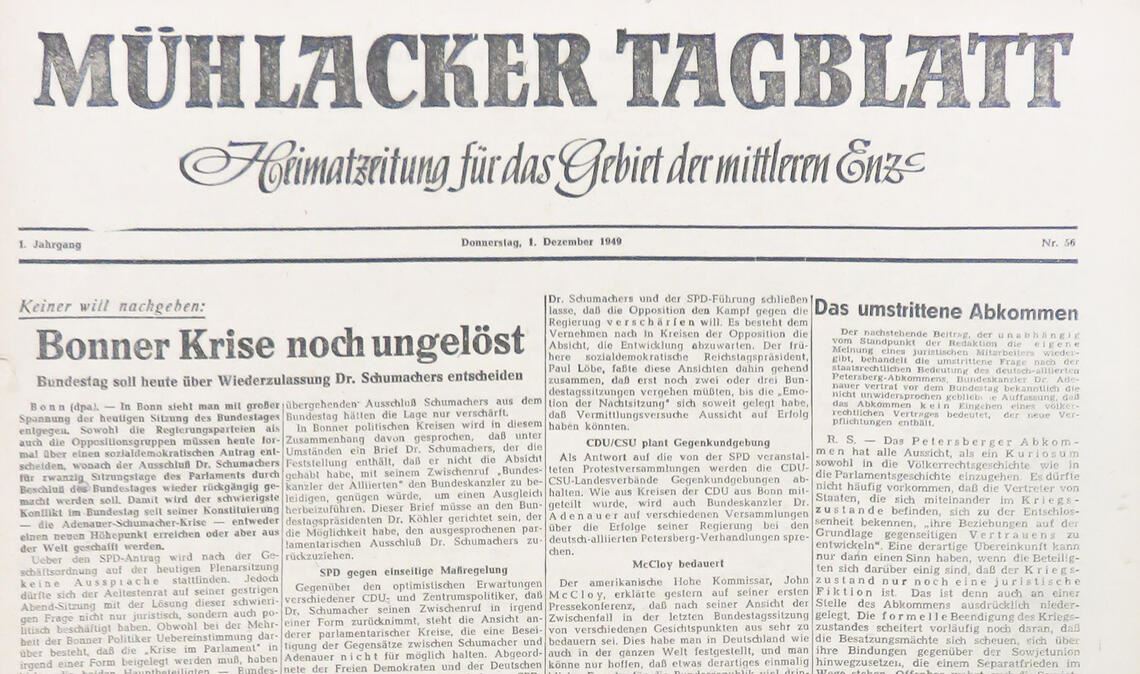 Die Titelseite des Mühlacker Tagblatt vom 1. Dezember. Der neue Monat bringt den Leserinnen und Lesern weiteren interessanten Lesestoff aus überregionalen und regionalen Quellen und zudem eine Verbesserung: Die Zeitung erscheint von nun an täglich. Fotos: Becker