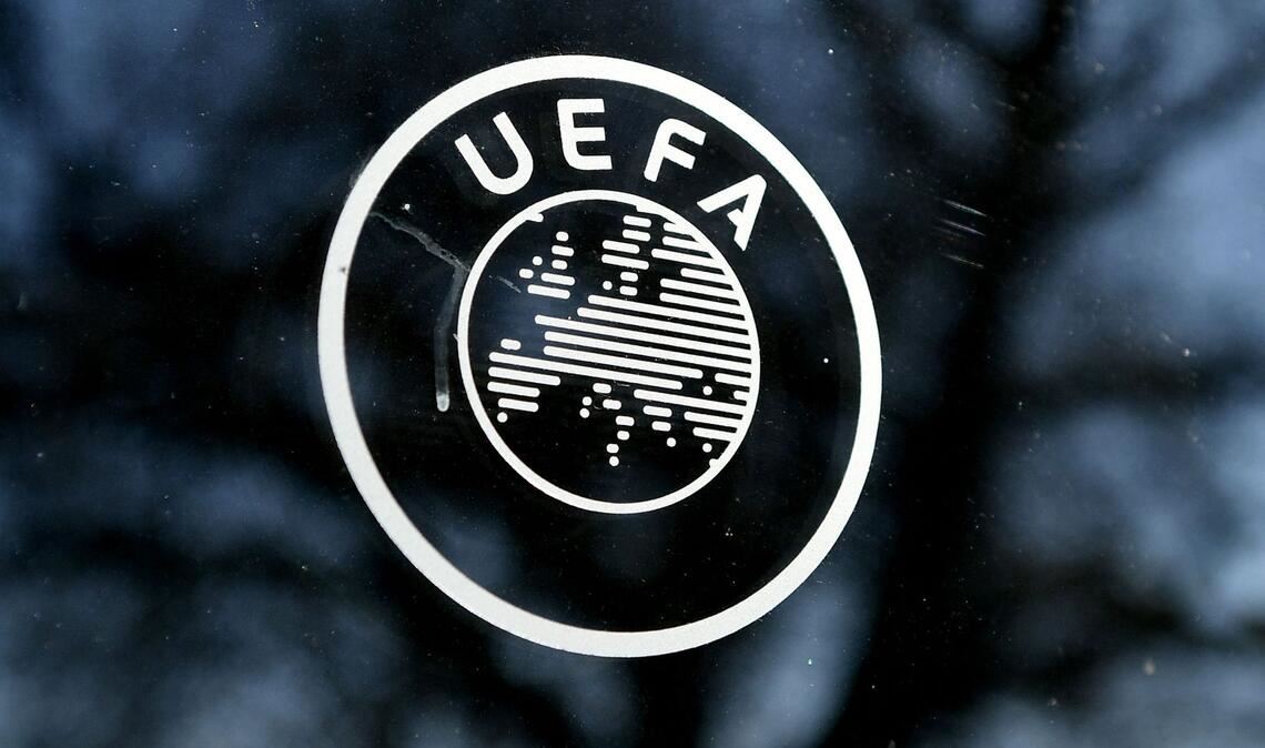 Die UEFA lässt Ligaspiele im Ausland zu.