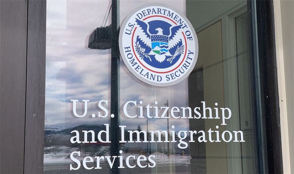 Die US-Behörde für Einwanderung und Einbürgerung USCIS hat die Anforderungen erweitert.