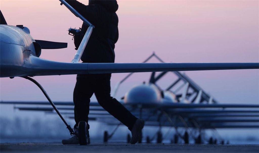 Die Ukraine setzt immer größere Schwärme ihrer Langstreckendrohnen ein. (Archivbild)