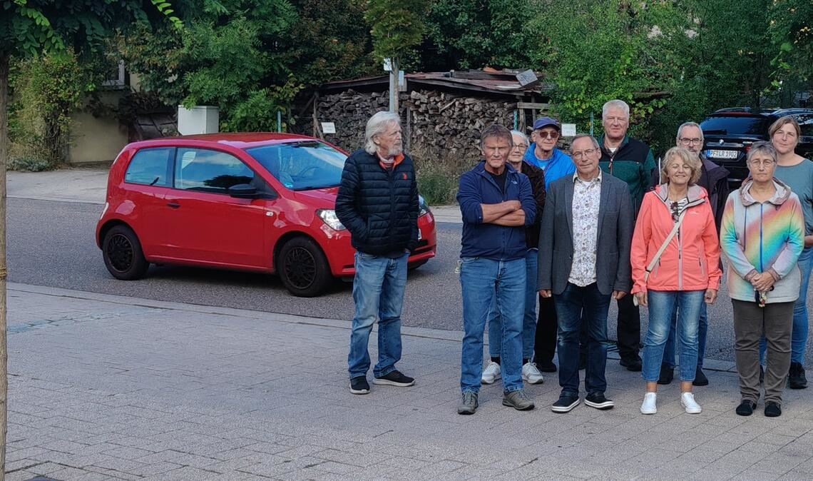 Die Ungeduld nimmt zu: Anwohnerinnen und Anwohner der Pinacher Hauptstraße fordern das Landratsamt zum Handeln auf. Foto: Deeg