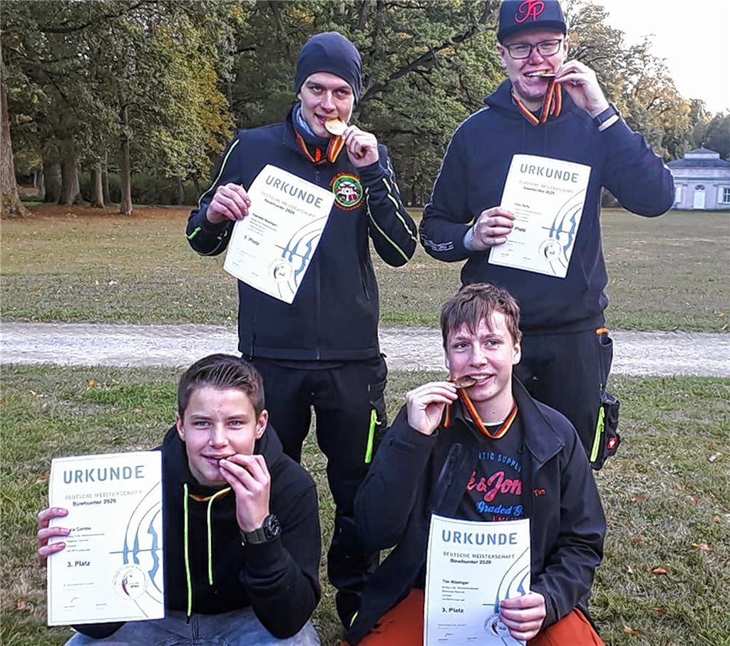 Die VfS-Schützen sind stolz über zwei Gold- und zwei Bronze-Medaillen bei der DM.Foto: privat