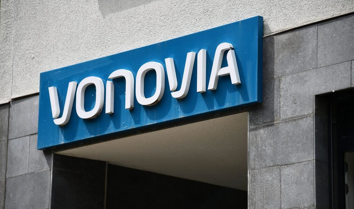 Die Vonovia-Aktie stürzt ab. Erfahren Sie, warum EZB-Aussagen und ein Korruptionsprozess den Kurs belasten.
