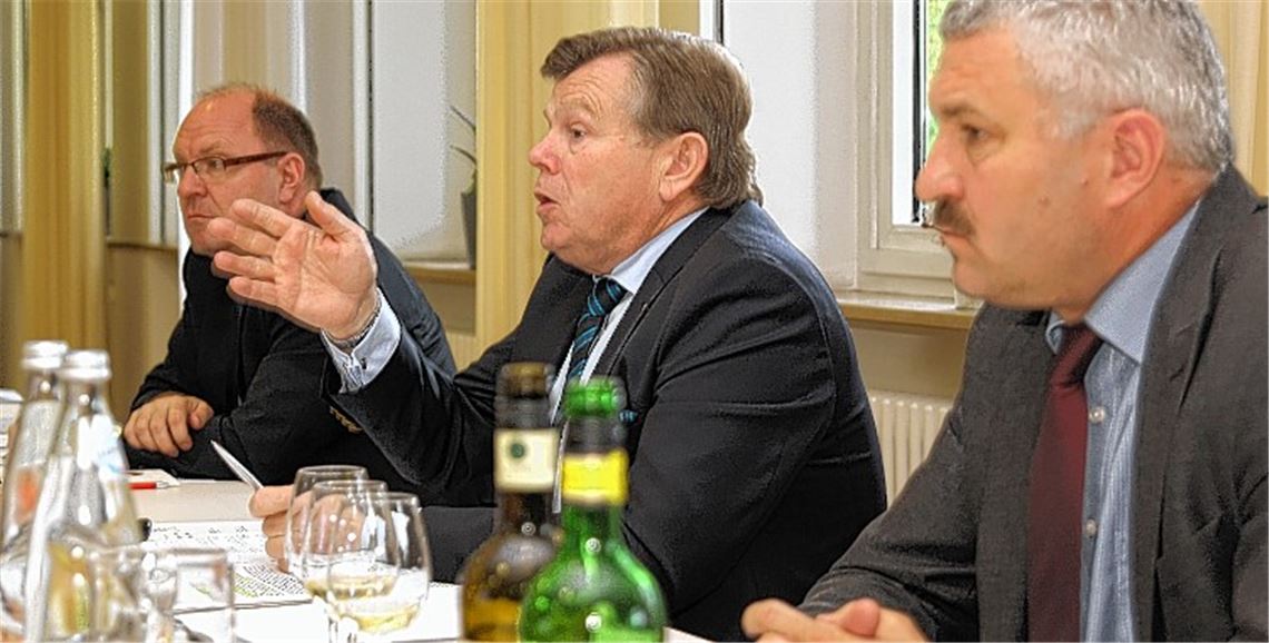 Die WZG hat sich wieder auf Wachstumskurs begeben, wie die Vorstände Wolfgang Ziegelbauer, Dieter Weidmann und Bernhard Idler bei der Bilanzpressekonferenz berichten.