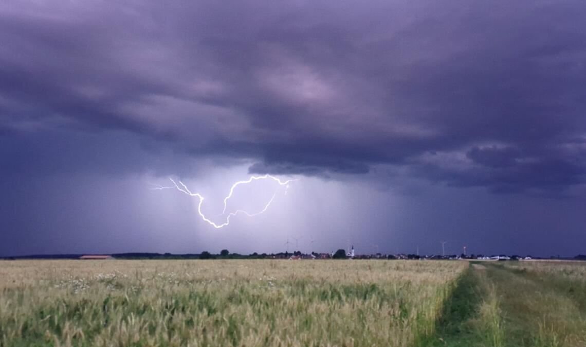 Die Wetterlage bleibt laut dem Deutschen Wetterdienst (DWD) unbeständig.