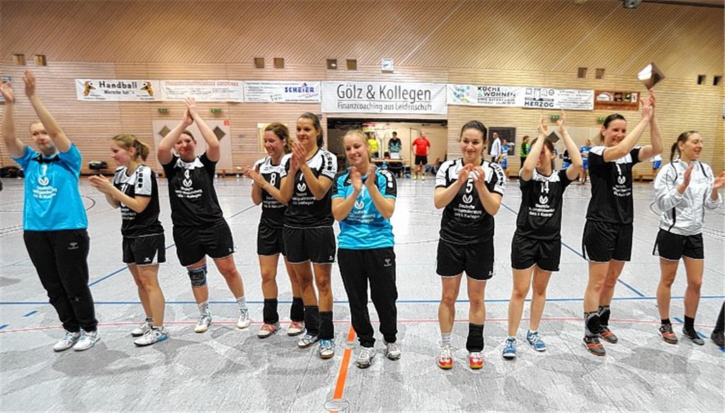 Die Wiensheimer Handballfrauen bedanken sich bei den Fans für eine grandiose Saison. Drei Spieltage vor Schluss steht der Titelgewinn bereits fest.