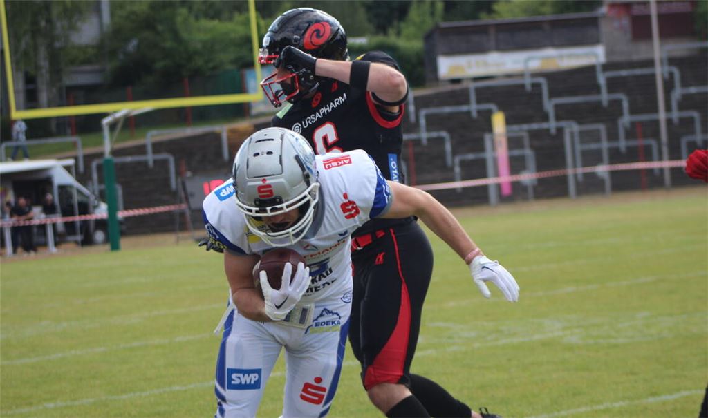 Die Wilddogs (in Weiß) setzen sich auch im zweiten Spiel durch.