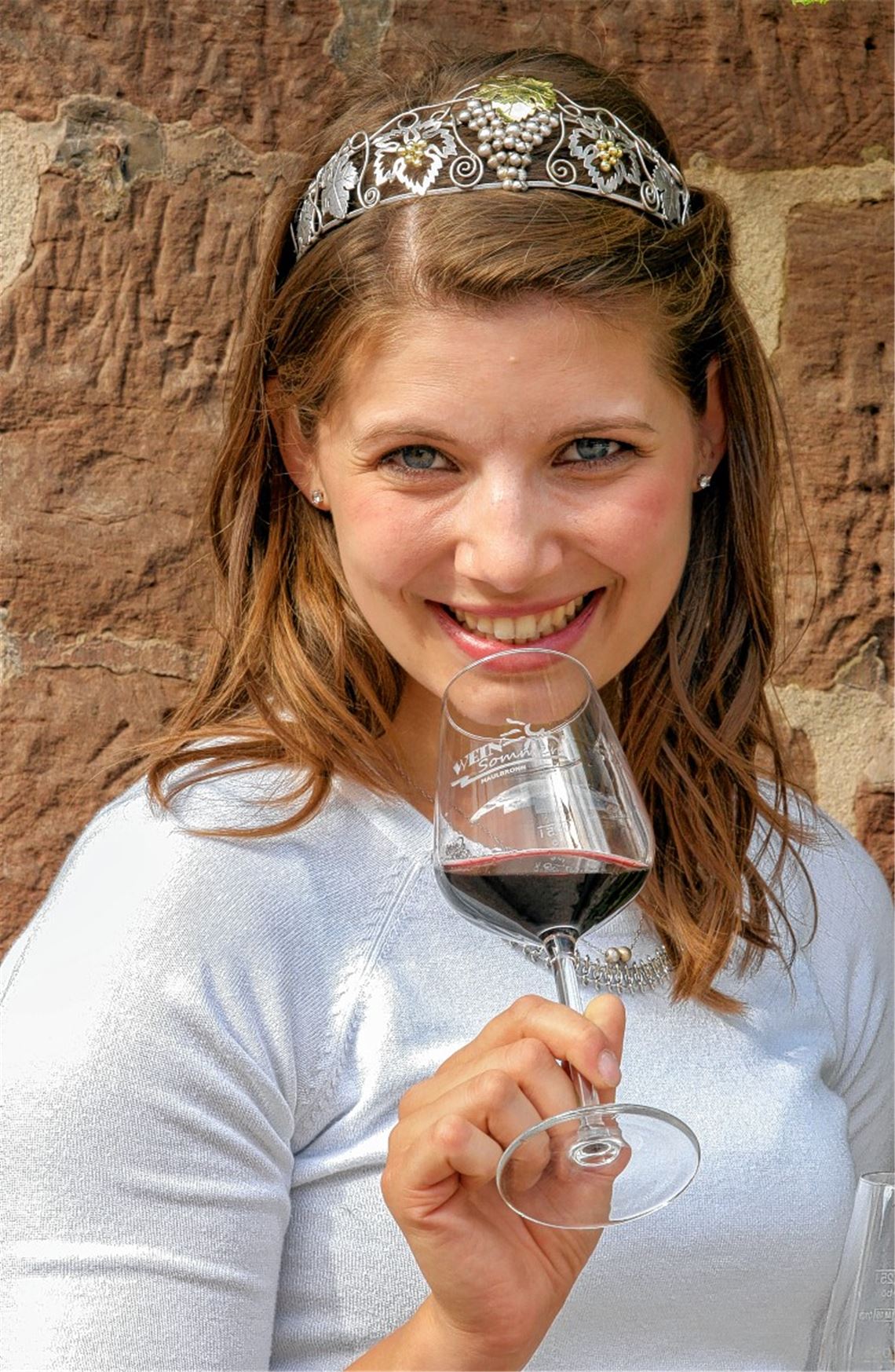 Ensingerin wird Weinprinzessin