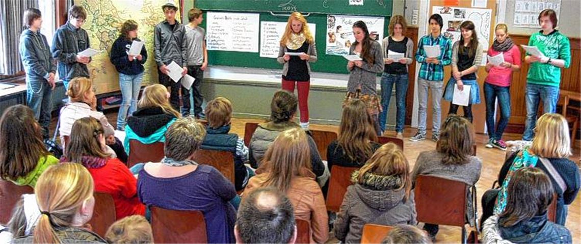 Die Zehntklässler vom Evangelischen Seminar Maulbronn präsentierten beim Tag der offenen Tür das Fach Altgriechisch.