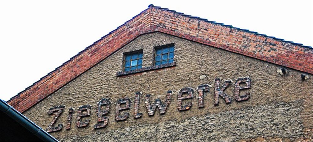 Die Ziegelwerke waren ein Meilenstein in der Mühlacker Industriegeschichte. Die Erinnerung soll nicht einfach ausgelöscht werden – fordert der Historisch-Archäologische Verein. Fotos: Läkemäker