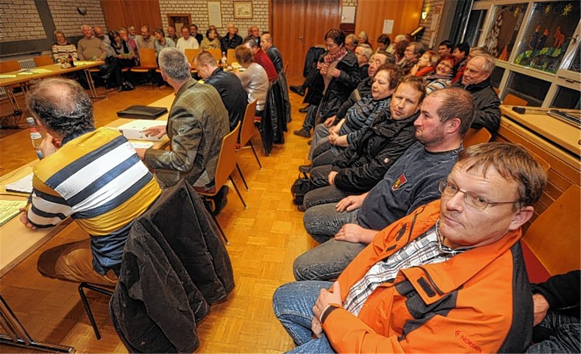 Die Zukunft des alten Dürrner Rathauses bewegt die Bevölkerung in Ölbronn-Dürrn. Das beweist das große Interesse an der Gemeinderatssitzung gestern Abend. 