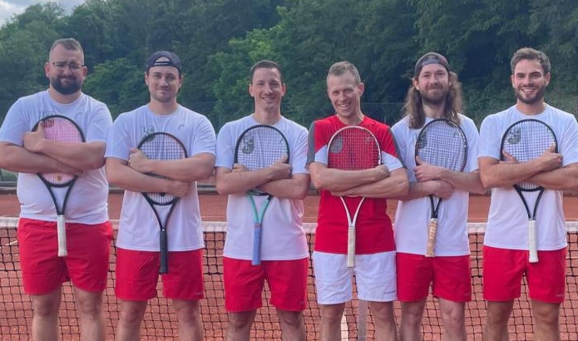 Die ambitionierten Herren 1 des TC RW Lomersheim; Steffen Kriso, René Kälber, Max Schäfer, Florian Waldhaus, Daniel Pilz und Timo Hagenbuch (v.li.).