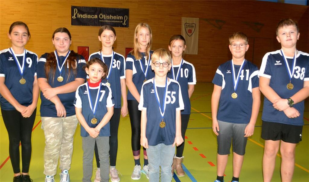 Die ausgezeichneten Spieler vom Verein Indiaca Ötisheim. Fotos: Stahlfeld