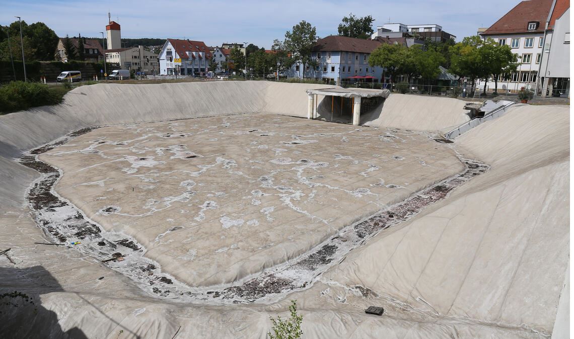 Die bekannteste Baulücke der Stadt: das „Mühlehof-Loch“. Foto: Archiv