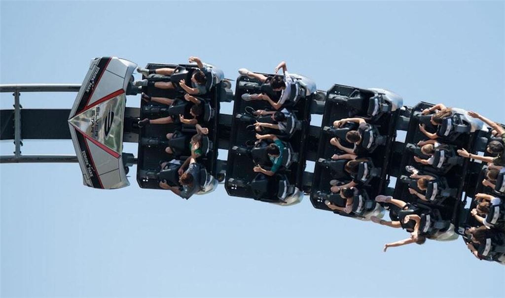 Die beliebte «Silver Star»-Achterbahn im Europapark rückt dank eines neuen Busangebots näher an die Region Stuttgart heran.