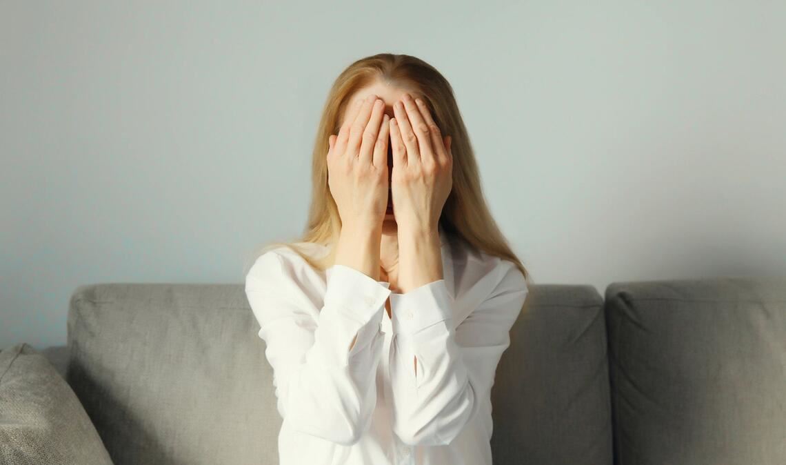 Die bisher nicht heilbare Erkrankung Chronisches Erschöpfungssyndrom  ist durch die Corona-Pandemie und die Diskussion über Langzeitfolgen von Covid-19 etwas bekannter geworden, da sie teilweise mit einer viralen Infektion beginnt.