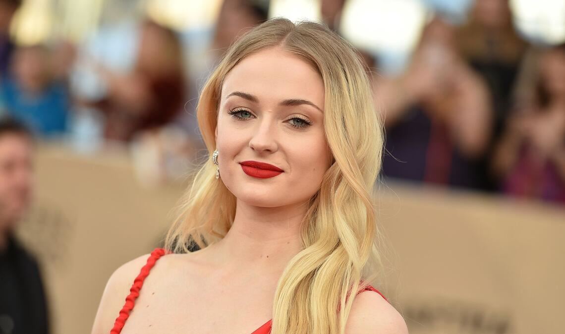 Die britische Schauspielerin Sophie Turner ("Game of Thrones") übernimmt für eine neue Serie die Rolle als Action-Heldin Lara Croft. (Archivbild)