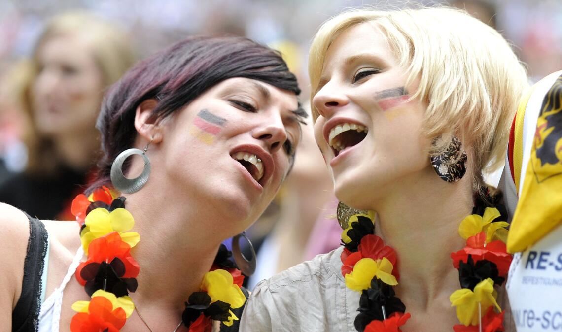 Warum wir keine neue Hymne brauchen Die deutsche Fahne und die Hymne sollen zur Disposition stehen.