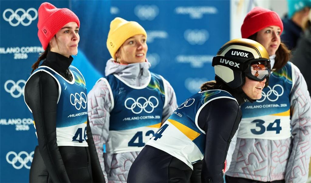 Die deutschen Skispringerinnen verpassten die erhoffte Medaille.