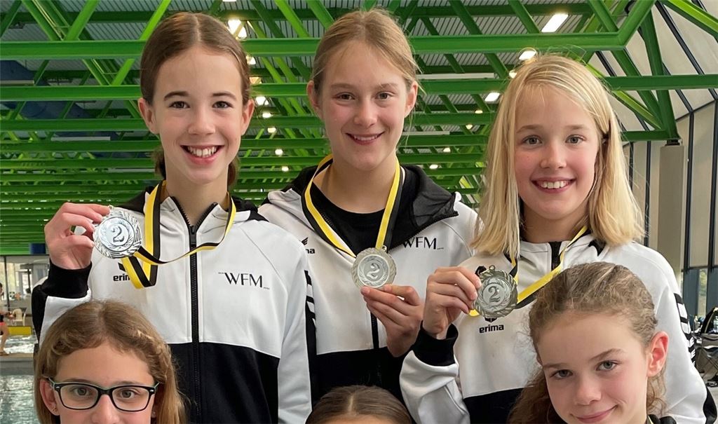 Die erfolgreiche Mädchenstaffel des Wasserfreunde-Nachwuchsteams 2. Foto: privat