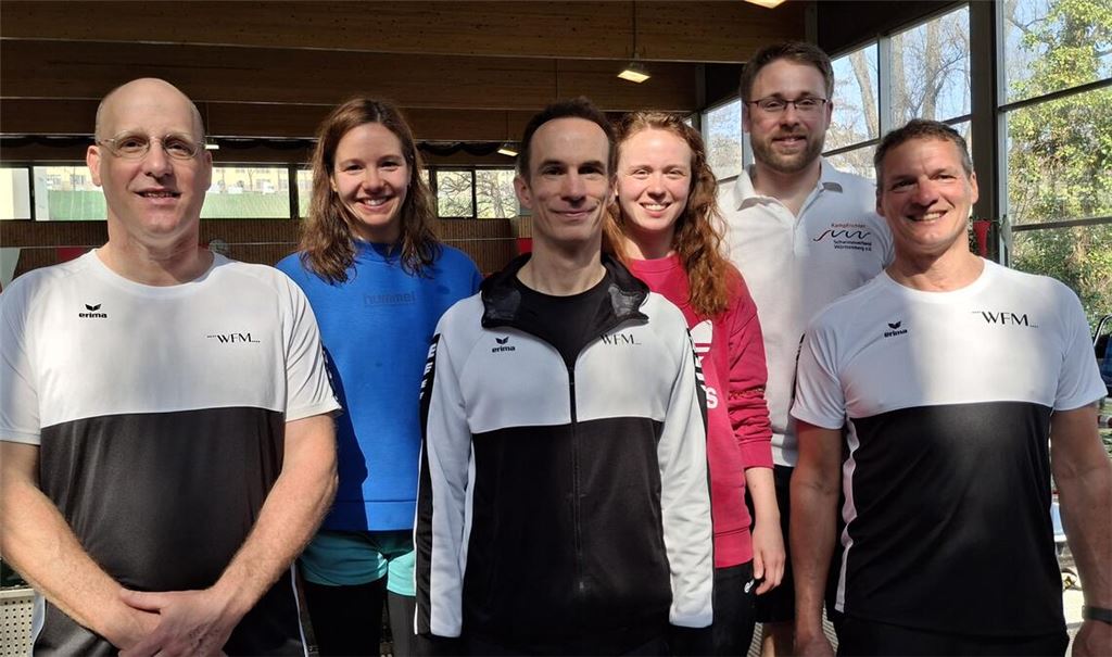 Die erfolgreichen Masters: Jörg Kreuzberger, Christin Gayer, Tobias Reister, Theresa Schwarz, Andreas Weiskopf (als Kampfrichter) und Jürgen Stein (v.li.). Foto: privat
