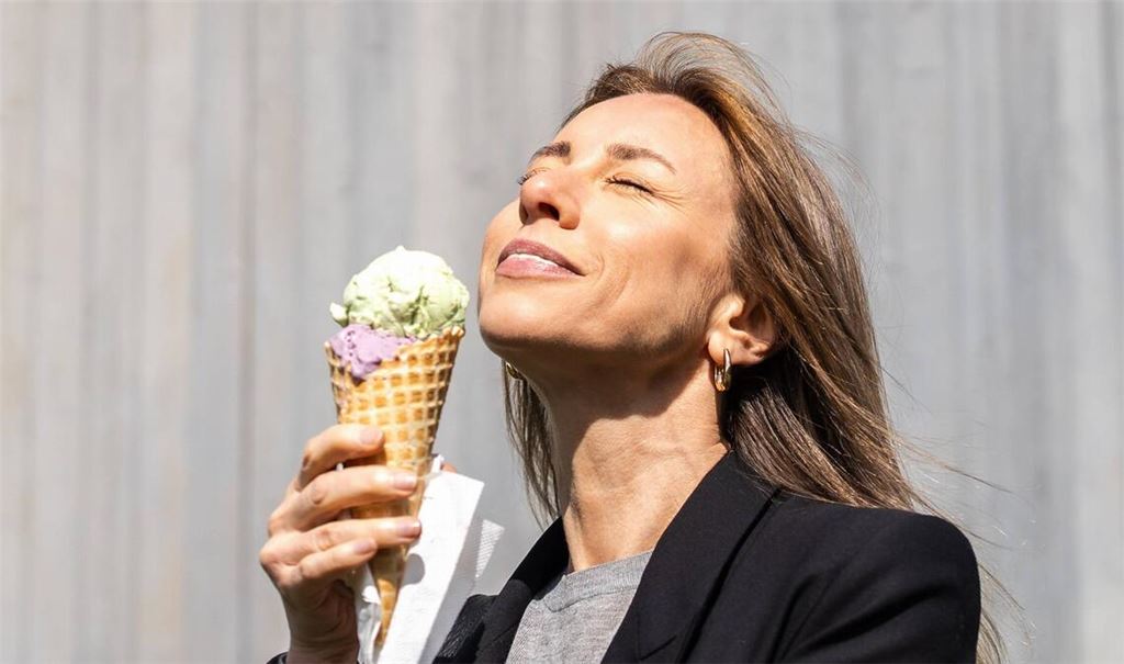 Die ersten Sonnenstrahlen nach dem Winter will man genießen – doch ein gewisser Schutz ist dabei wichtig, raten Experten.