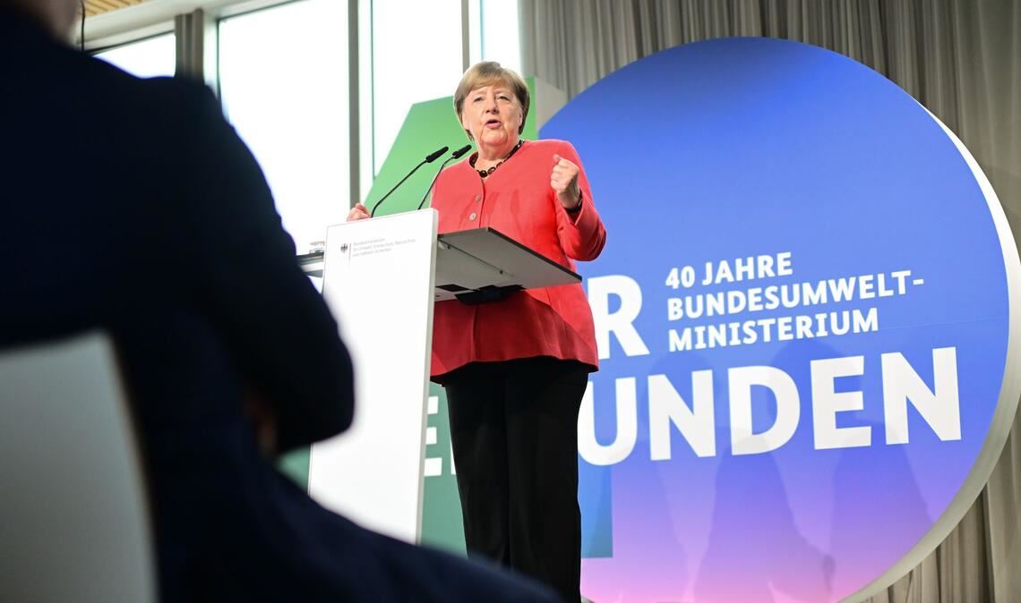 Die frühere Kanzlerin Angela Merkel (CDU) fordert mehr Aufmerksamkeit für den Klimaschutz ein.