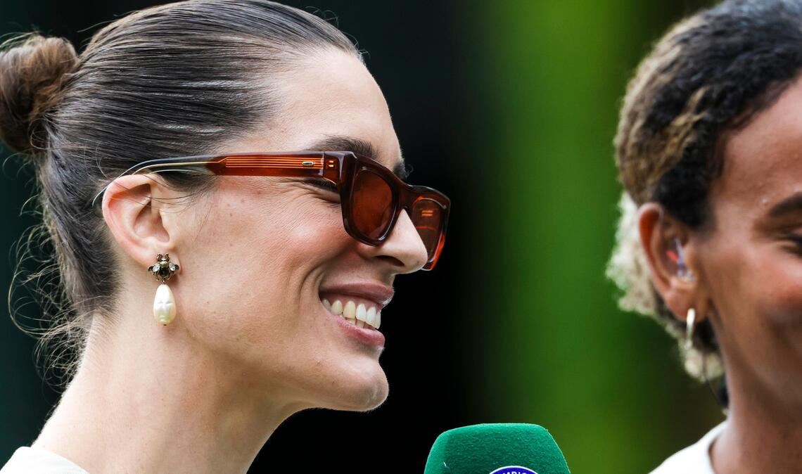 Die frühere Top-Ten-Spielerin Andrea Petkovic begleitet das Tennisgeschehen als Expertin.