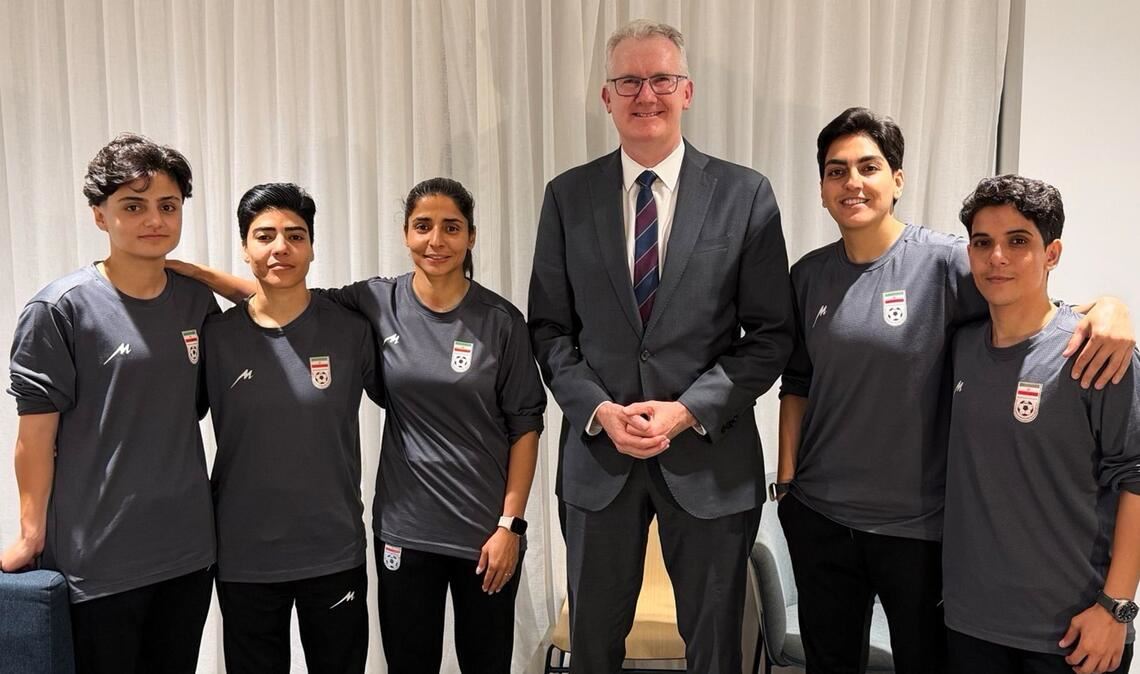 Die fünf Fußballerinnen befinden sich nach ihrer Asyl-Zusage an einem geheimen Ort in Australien.