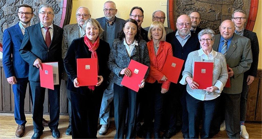 SPD ehrt verdiente Mitglieder