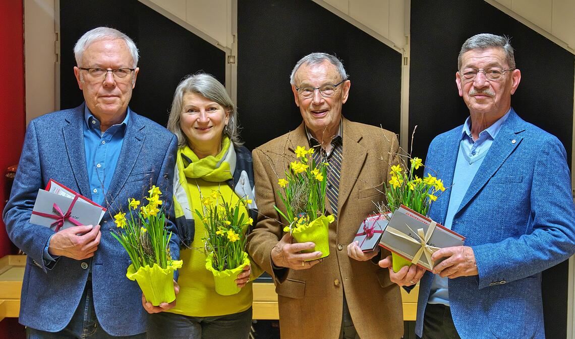 Die geehrten Vereinsmitglieder (v.li.) Herbert Geisler, Elke Henz, Heinz Reich und Bruno Winkler. Foto: privat