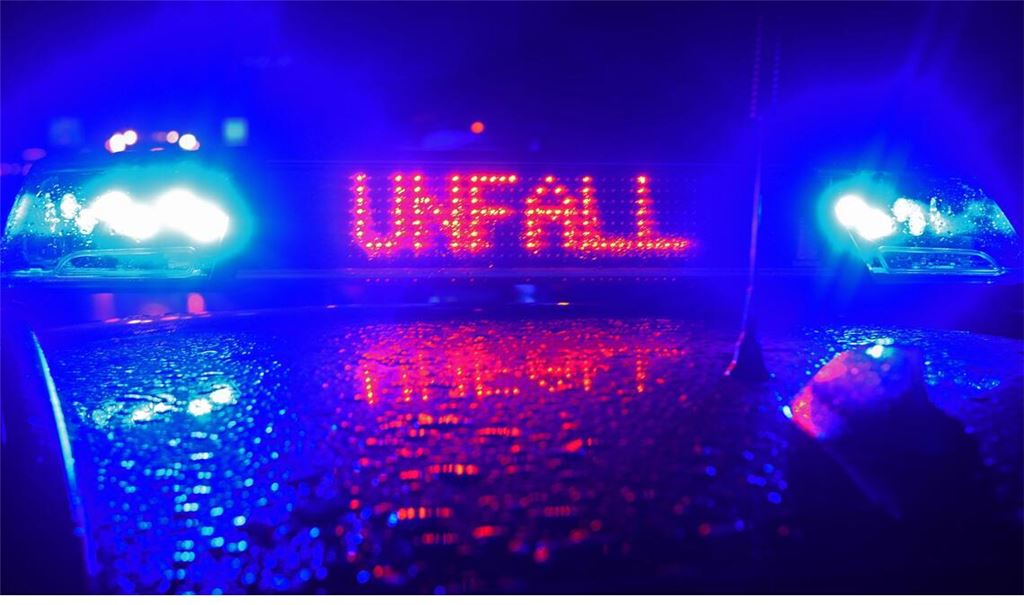 Die genauen Umstände des Unfalls waren zunächst nicht bekannt. (Symbolbild)