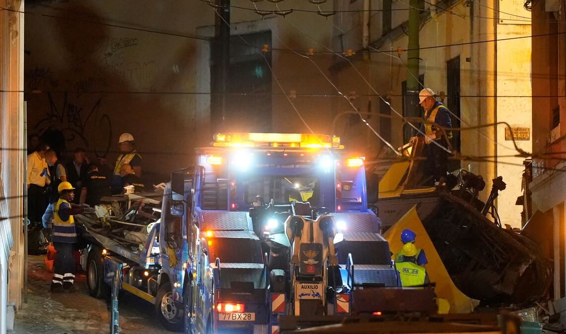 Die historische Standseilbahn "Elevador da Gloria" ist am 3. September in Lissabon bergab entgleist und gegen eine Hauswand gekracht. (Archivbild)