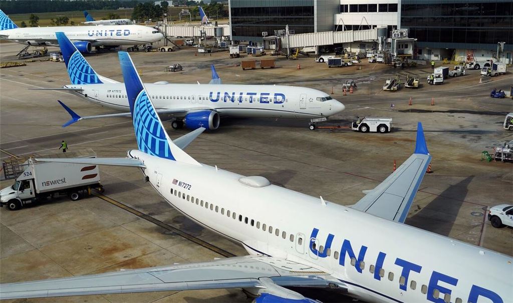 Die hohen Kerosin-Preise machten einige Flugstrecken von United Airlines unrentabel. (Archivbild)
