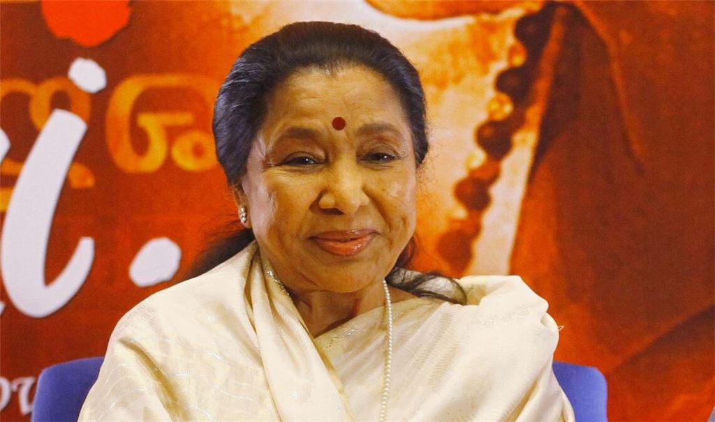 Die indische Sängerin Asha Bhosle haben viele schon gehört - sie lieh Bollywood-Schauspielerinnen ihre Singstimme.