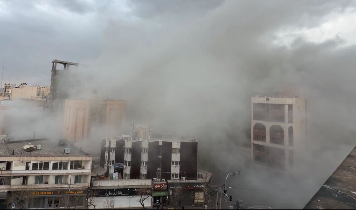 Die iranische Hauptstadt Teheran hat seit Samstag Hunderte Angriffe erlebt.