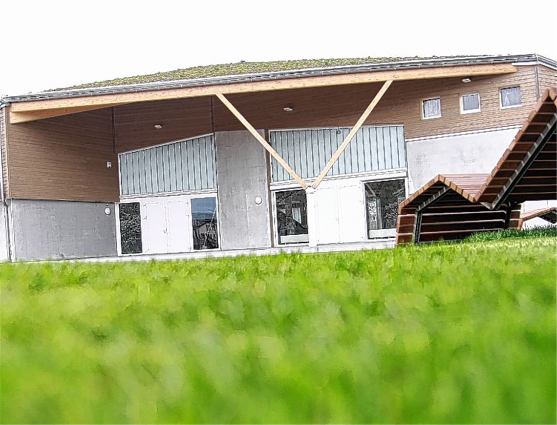 Die letzten Arbeiten werden noch erledigt, dann dient das künftige Jugendhaus als Treffpunkt Baden-Württemberg. Dort finden während der Gartenschau über 100 Veranstaltungen statt.